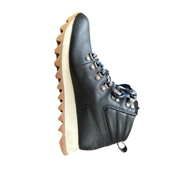 Merrell Alpine Hiker Boots - Picture 9 of 10